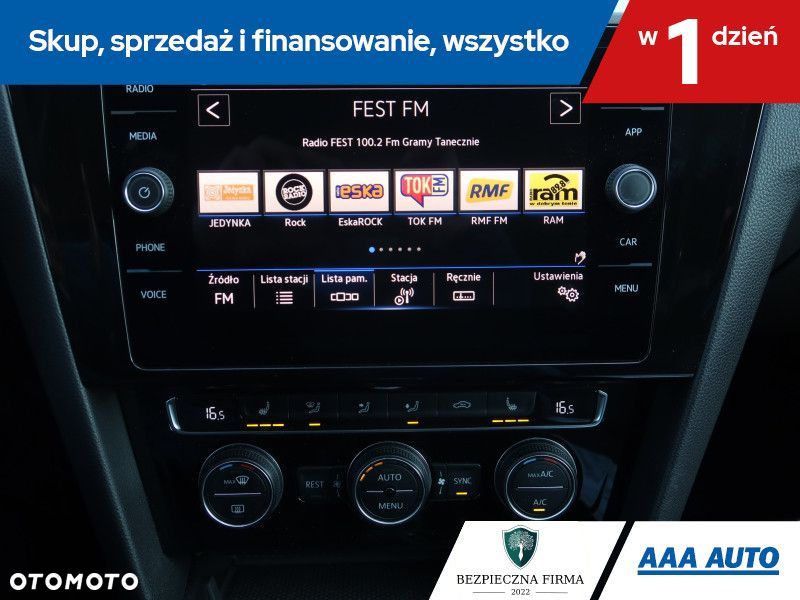 Volkswagen Passat - 17