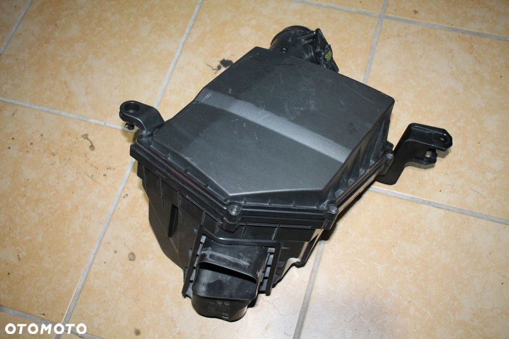 VOLVO V90 S90 XC90 V60 S60 XC60 OBUDOWA FILTRA POWIETRZA 31474862 - 1