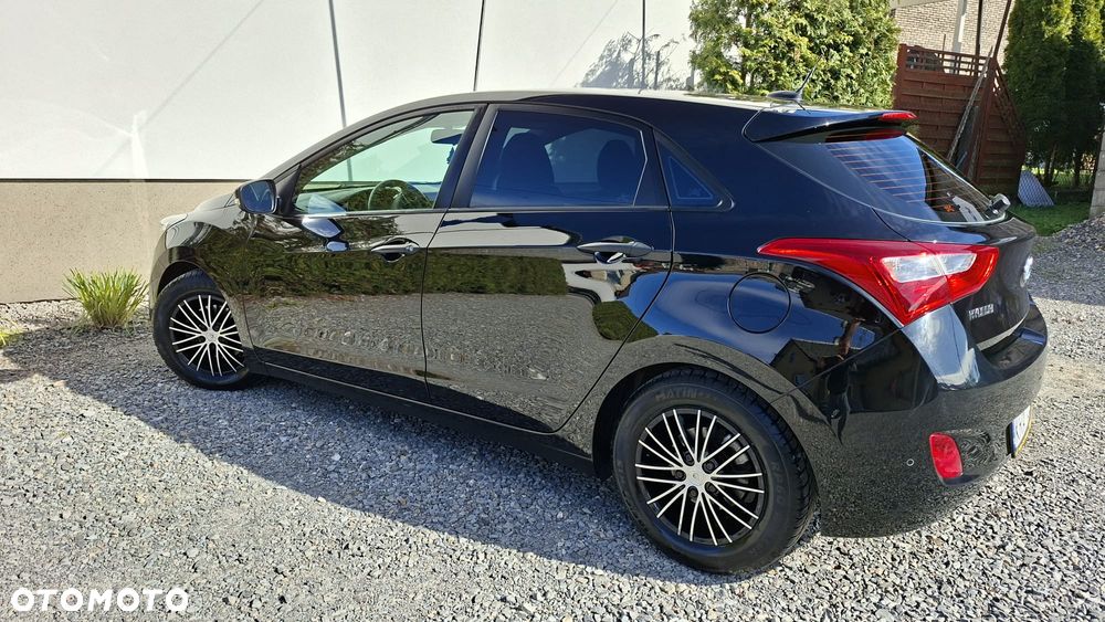Hyundai i30 1.4 Fifa World Cup Edition - 24
