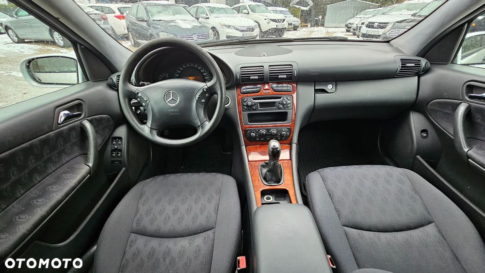 Mercedes-Benz Klasa C 200 CDI Classic - 18