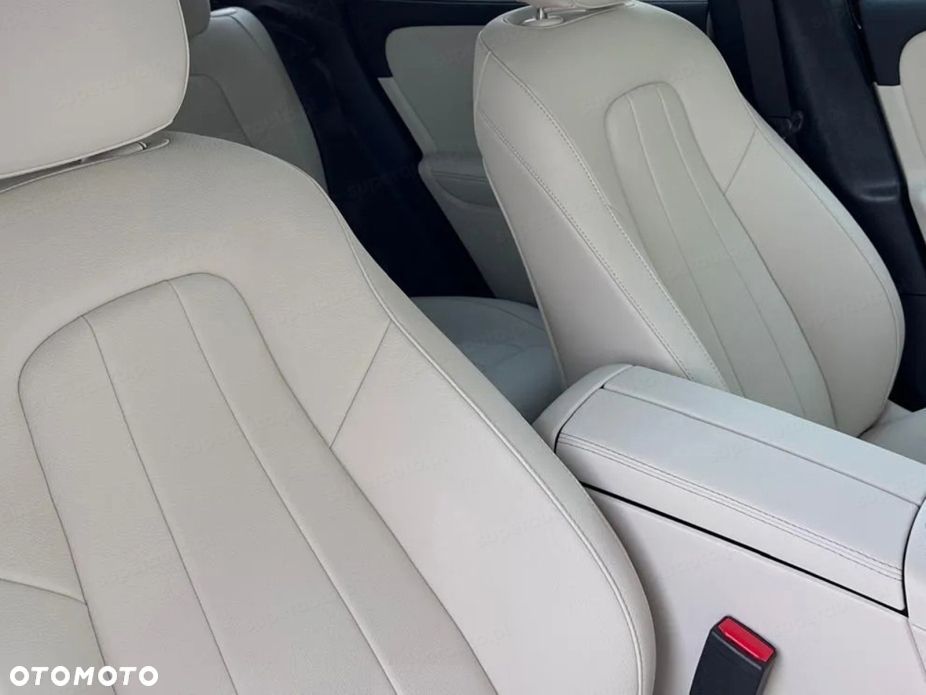 Mercedes-Benz GLA 200 AMG Line - 7
