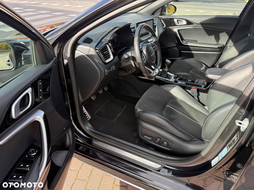Kia Ceed 1.5 T-GDI OPF GT Line - 10