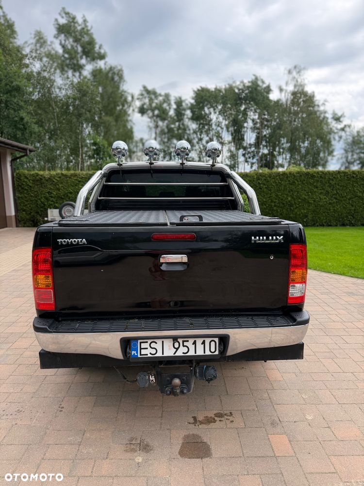 Toyota Hilux 3.0 D-4D SR5-X - 12