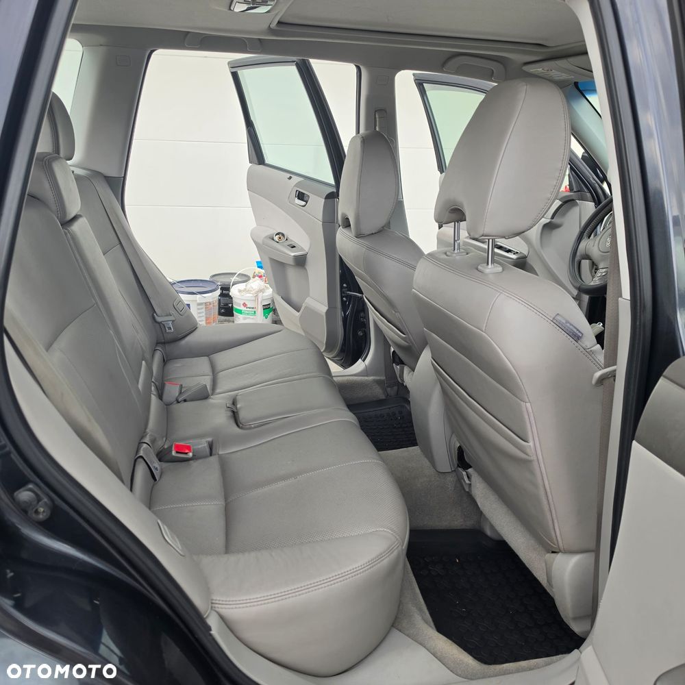Subaru Forester 2.5 EX 000/PLA - 16