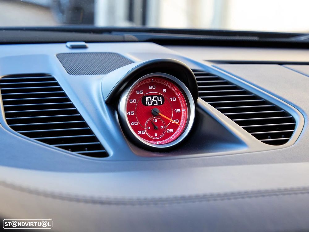 Porsche 911 (991) Carrera GTS PDK - 19