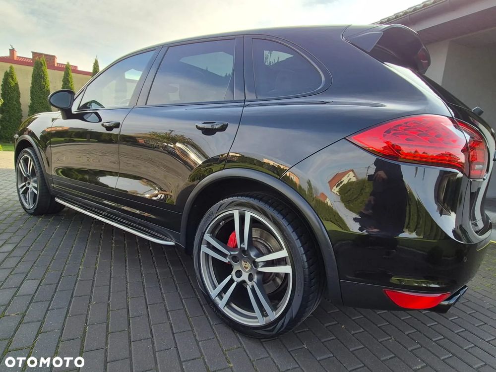 Porsche Cayenne - 9