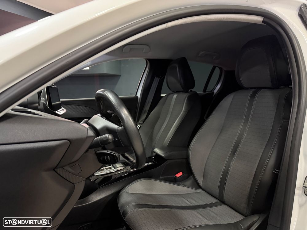 Peugeot e-208 50 kWh Allure - 3