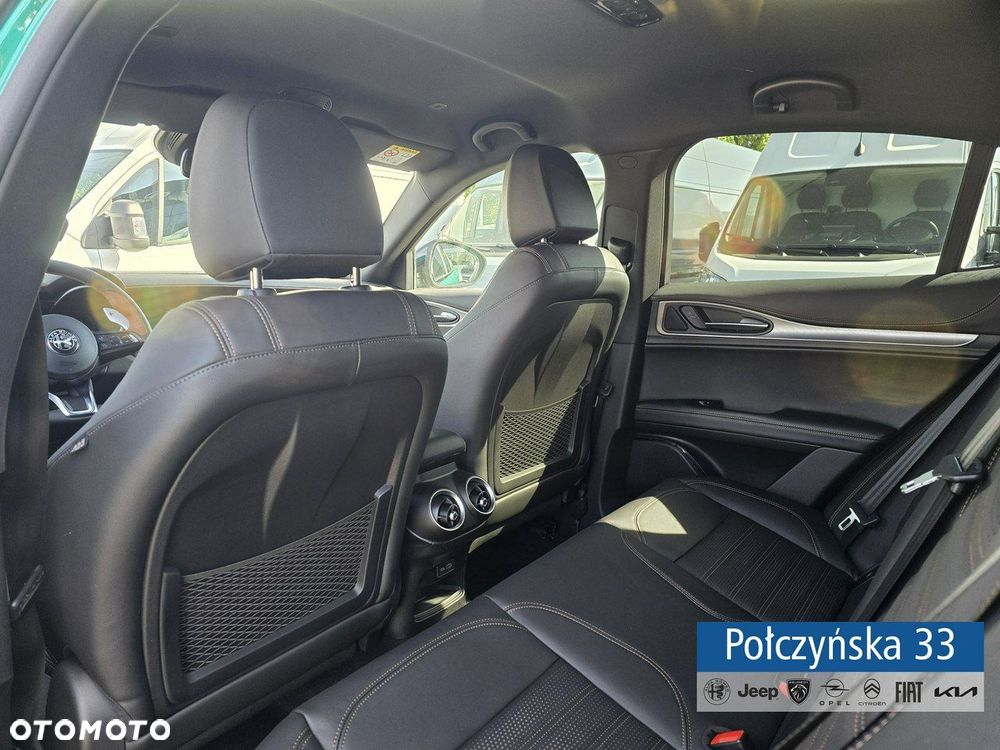 Alfa Romeo Stelvio - 18