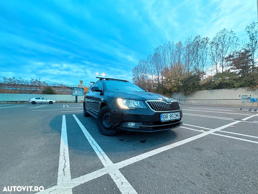 Skoda Superb 2.0 TDI 4X4 Ambition - 8