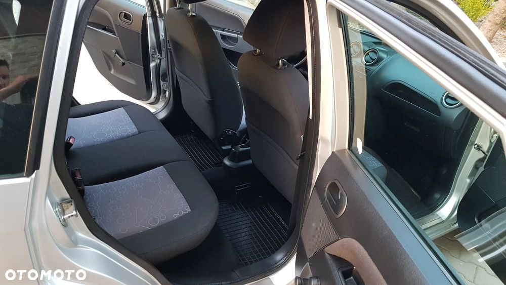 Ford Fiesta 1.25 Trend - 26