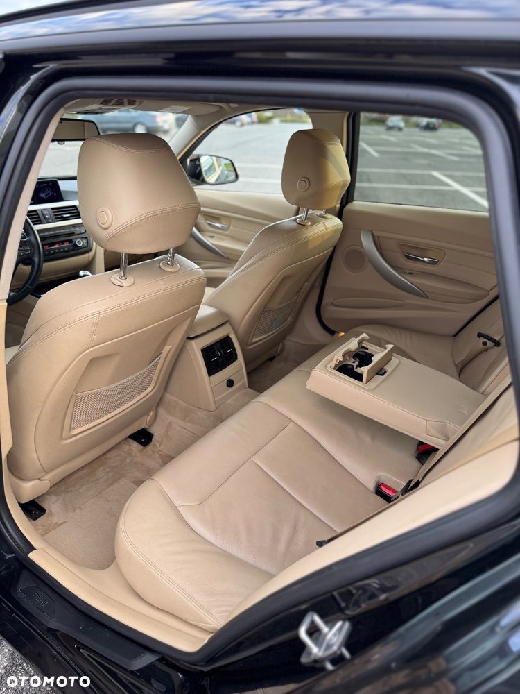 BMW Seria 3 320d - 15