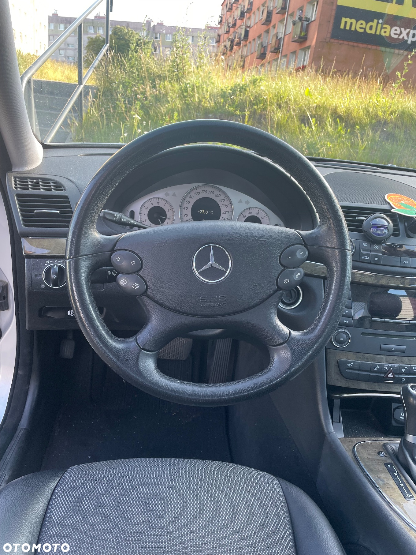 Mercedes-Benz Klasa E 200 T CGI BlueEFFICIENCY Automatik Avantgarde - 8