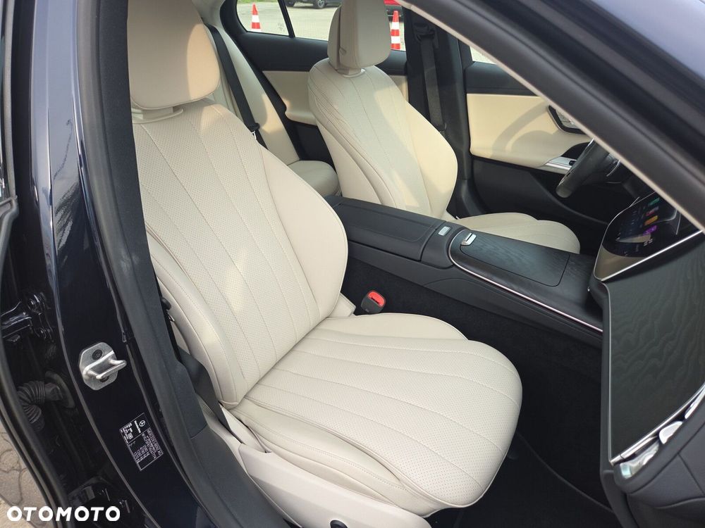 Mercedes-Benz Klasa E 220 d mHEV 4-Matic Avantgarde 9G-Tronic - 18