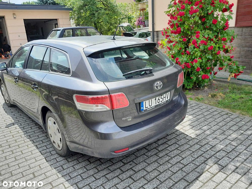 Toyota Avensis - 3