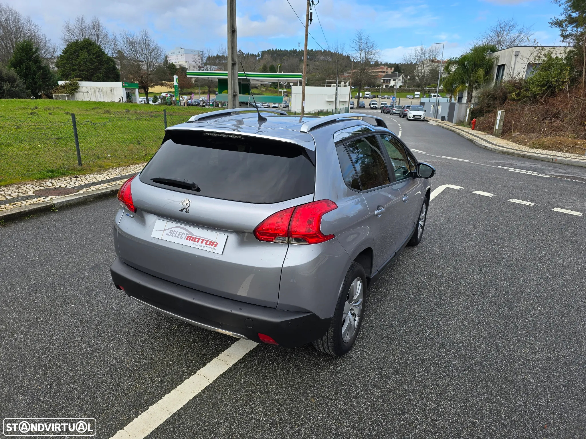 Peugeot 2008 1.2 PureTech Style - 9
