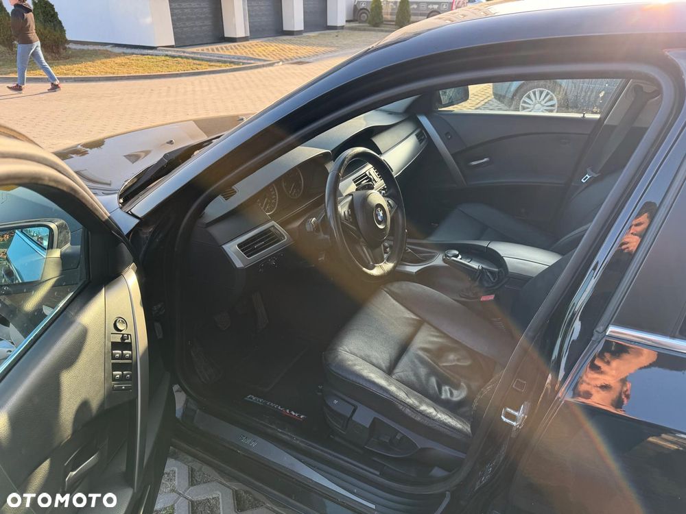 BMW Seria 5 520d - 15