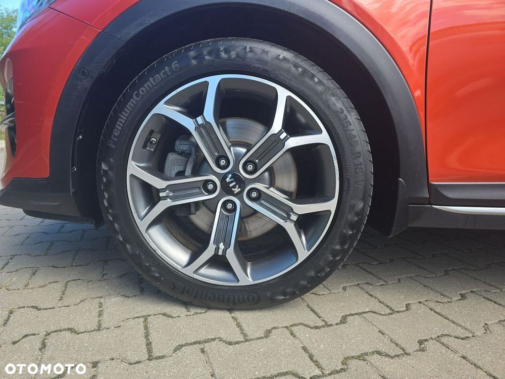 Kia XCeed - 18