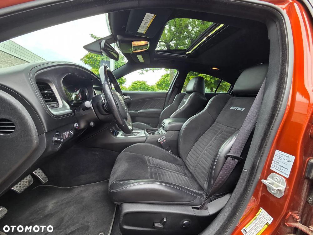 Dodge Charger 5.7 R/T Daytona - 23
