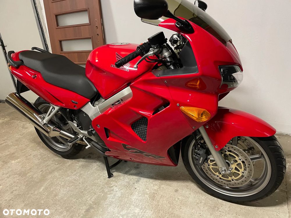 Honda VFR - 1