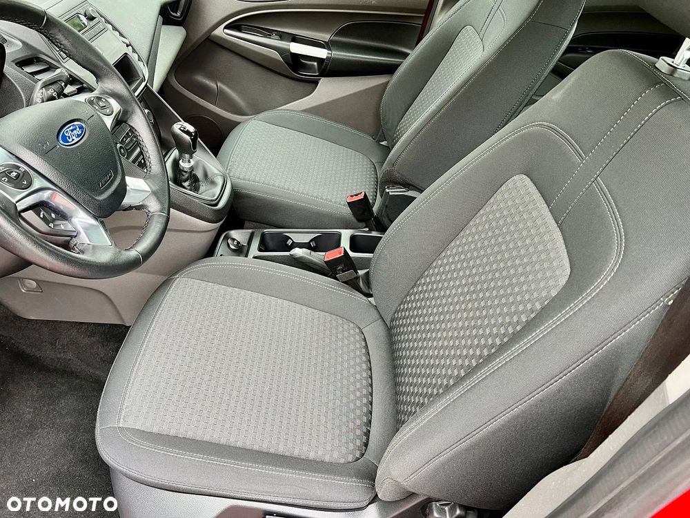 Ford Tourneo Connect 1.5 TDCi Start-Stop Titanium - 33