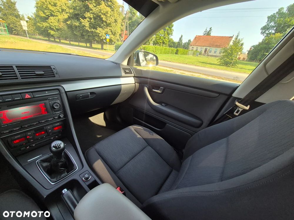 Audi A4 Avant 2.0 TDI - 7