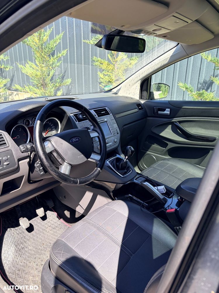 Ford Kuga 2.0 TDCi 4WD Trend - 8