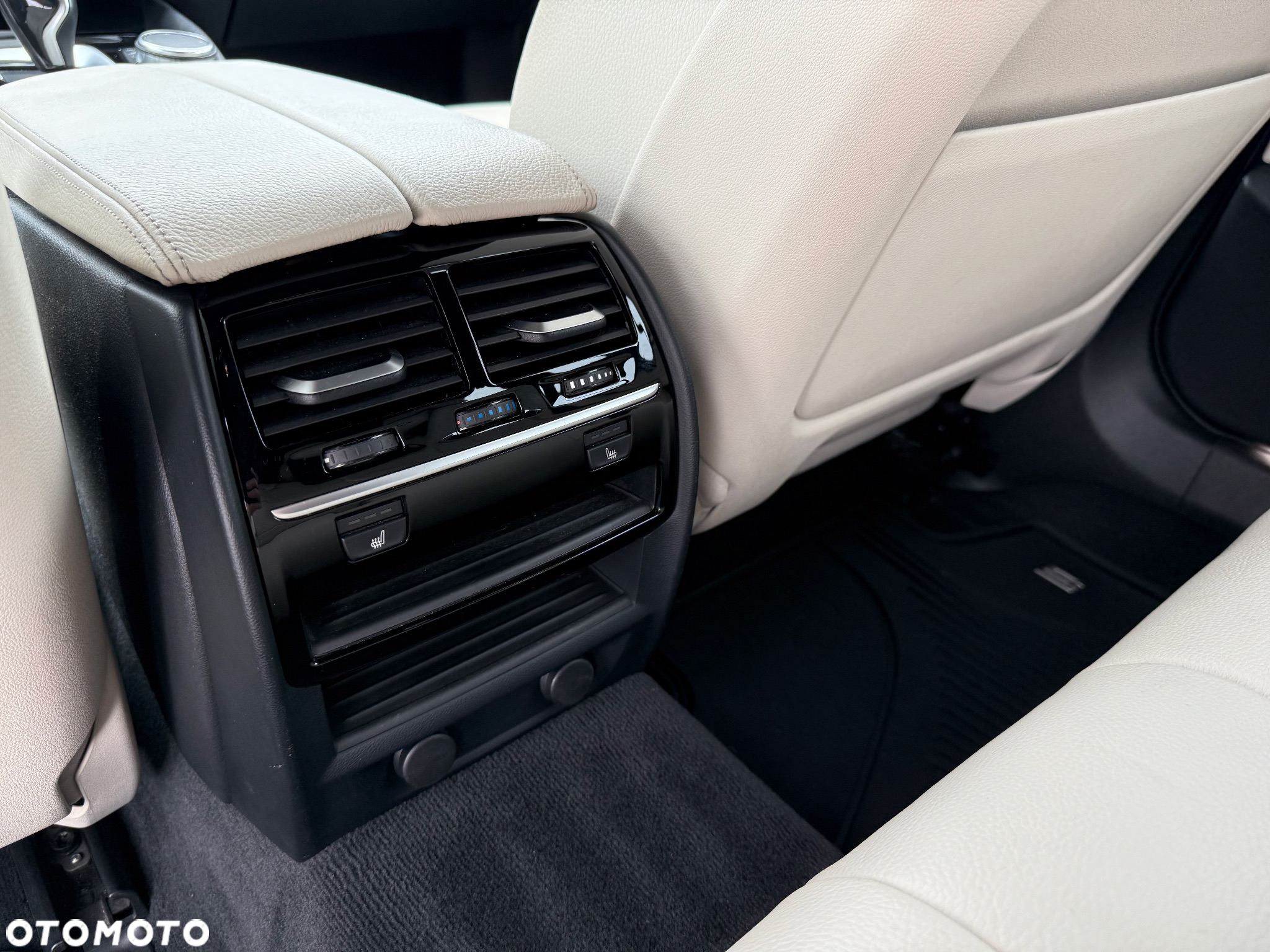 BMW Seria 5 520d Touring - 31