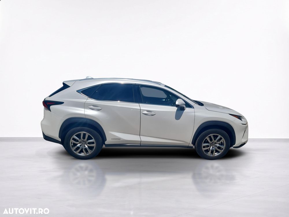 Lexus Seria NX - 7