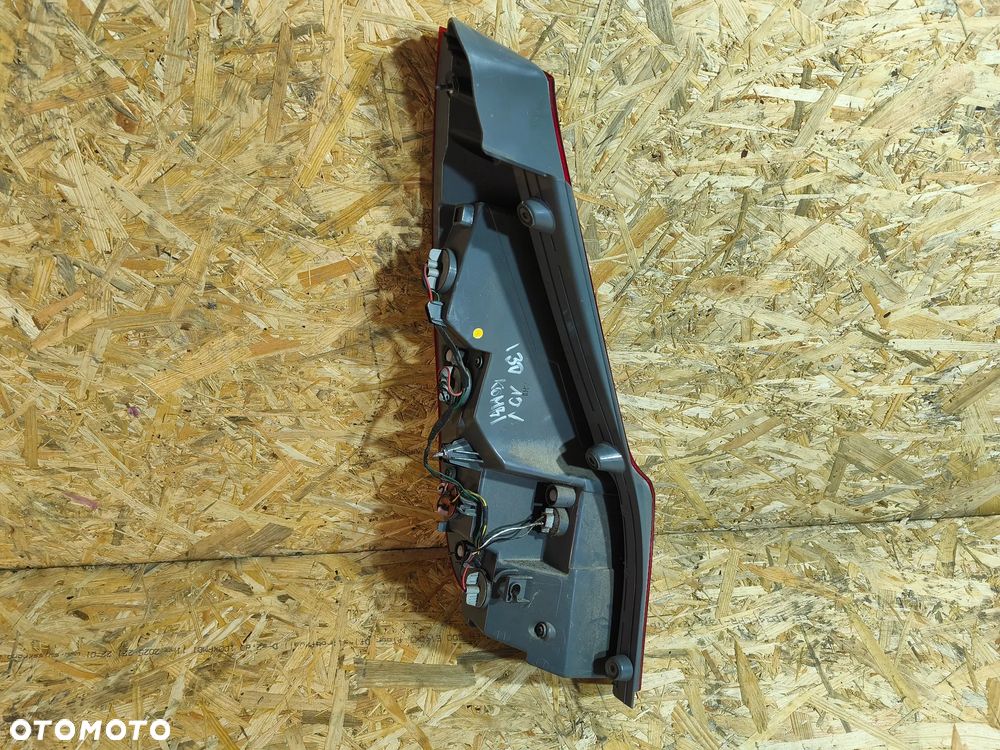 LAMPA TYŁ TYLNA PRAWA HYUNDAI I30 I KOMBI - 2