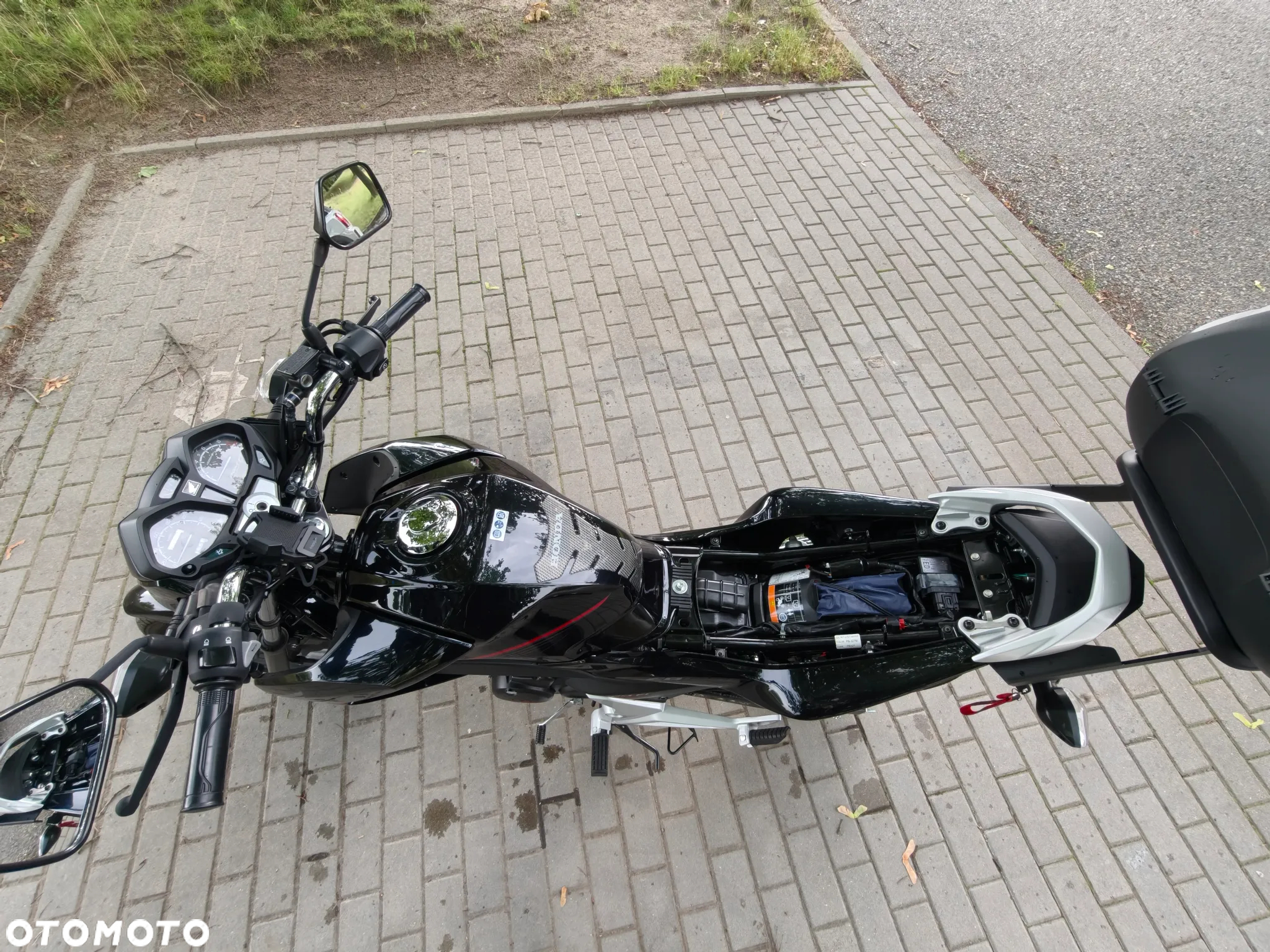 Honda CB - 9