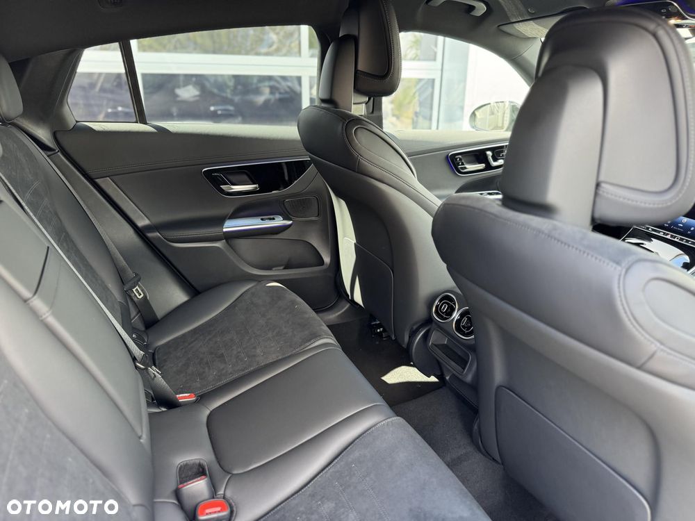 Mercedes-Benz GLC 220 d 4Matic 9G-TRONIC AMG Line Advanced - 19