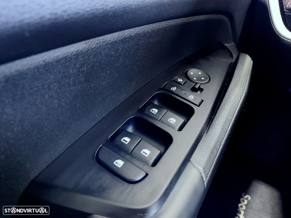 Kia Sportage 1.6 T-GDI Drive - 21