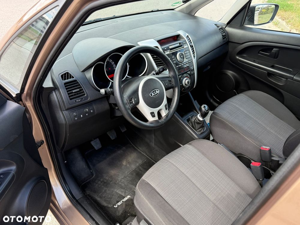 Kia Venga 1.6 CVVT ISG Edition 7 - 14