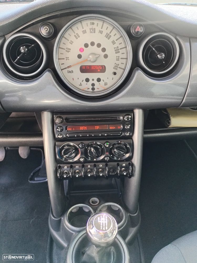 MINI 3 Portas One 1.4 D - 20