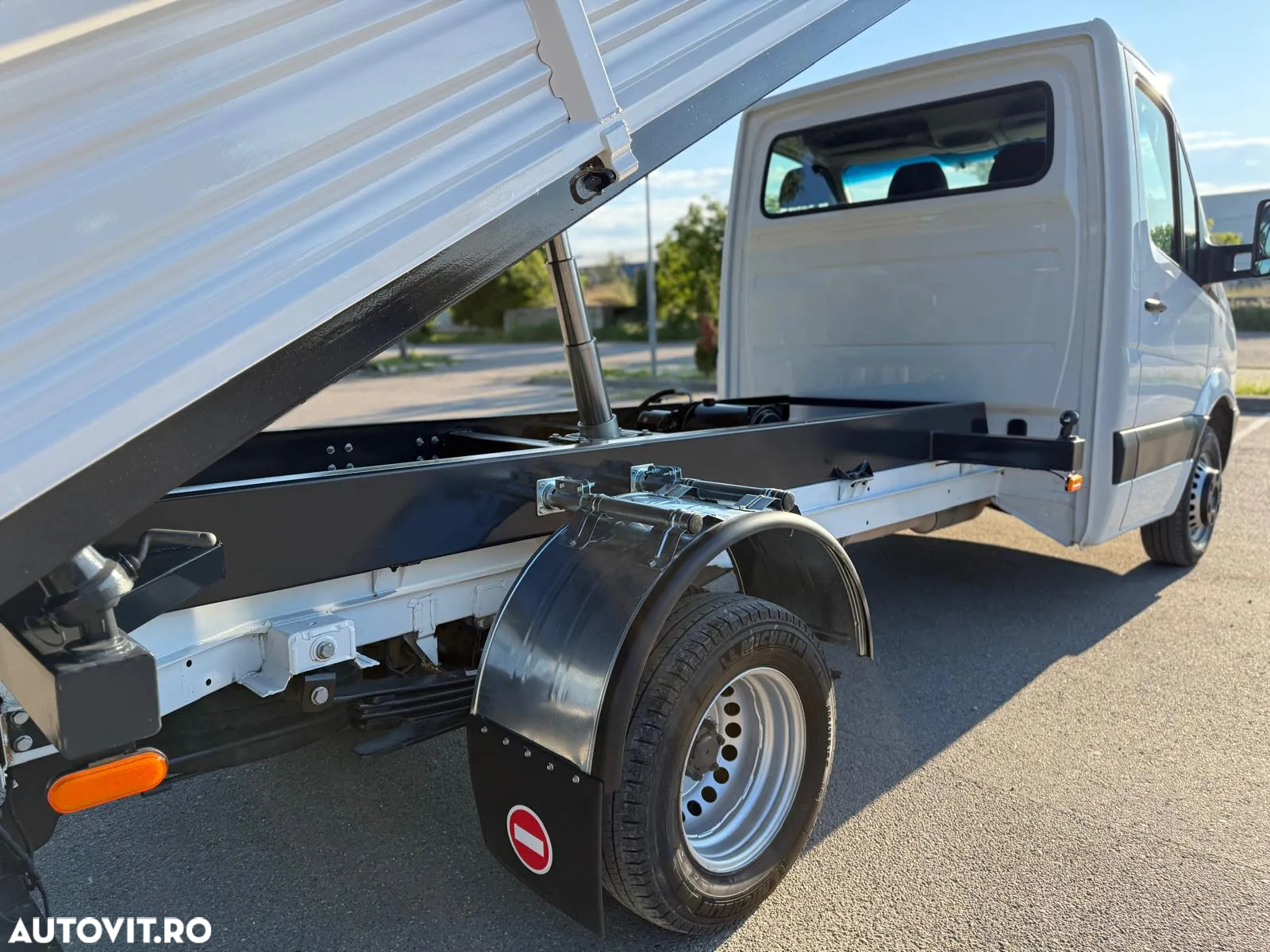 Mercedes-Benz Sprinter - 21