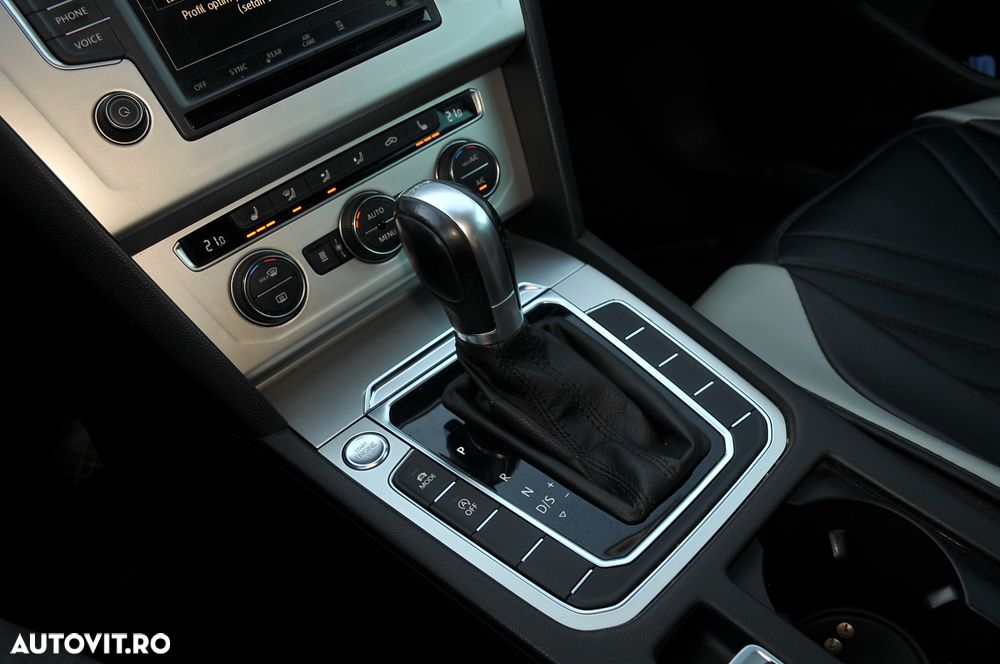 Volkswagen Passat - 21