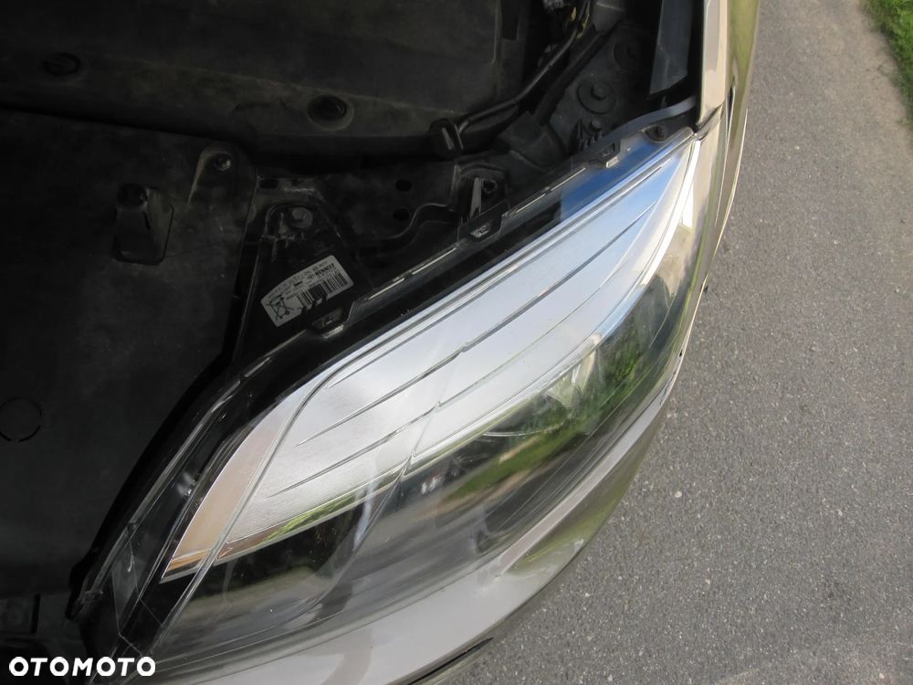 Renault Laguna dCi 110 FAP Bose Edition - 21