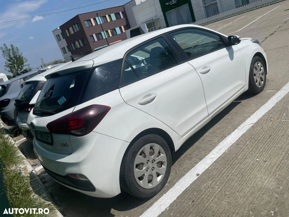 Hyundai i20 - 8