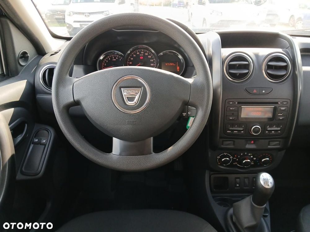 Dacia Duster 1.6 SCe S&S - 11