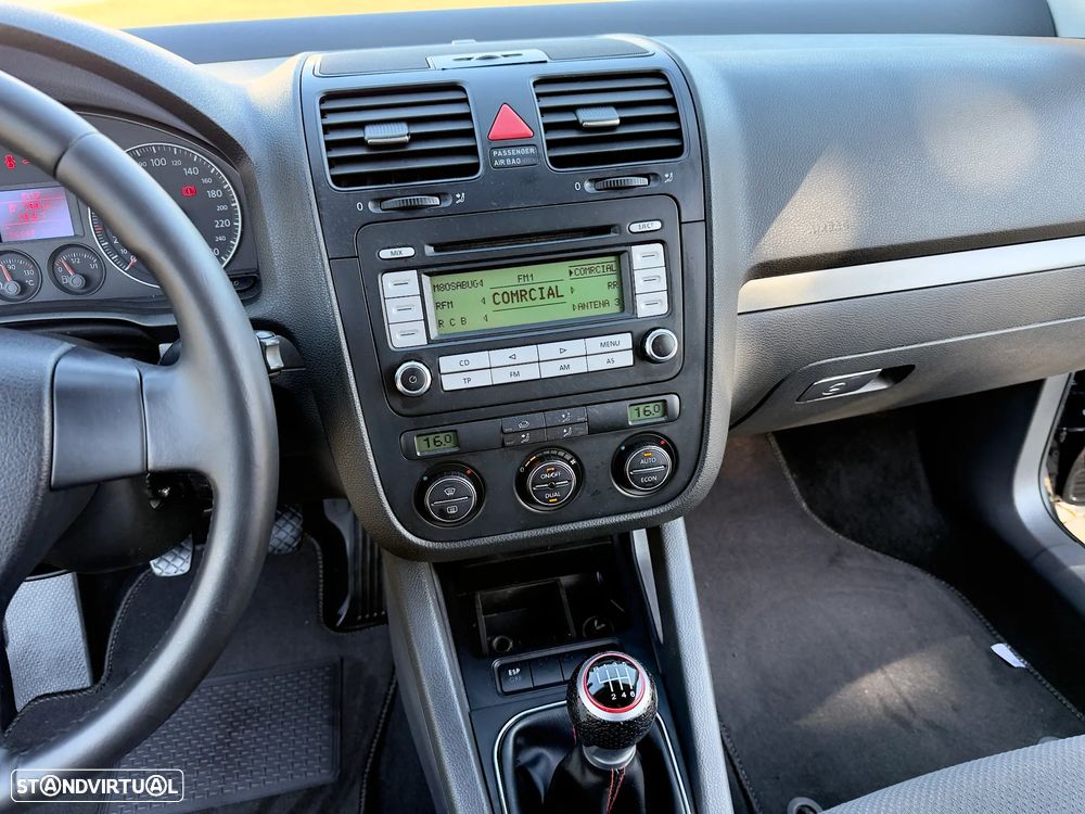 VW GOLF V 1.9 TDI R-line 2006 - 24