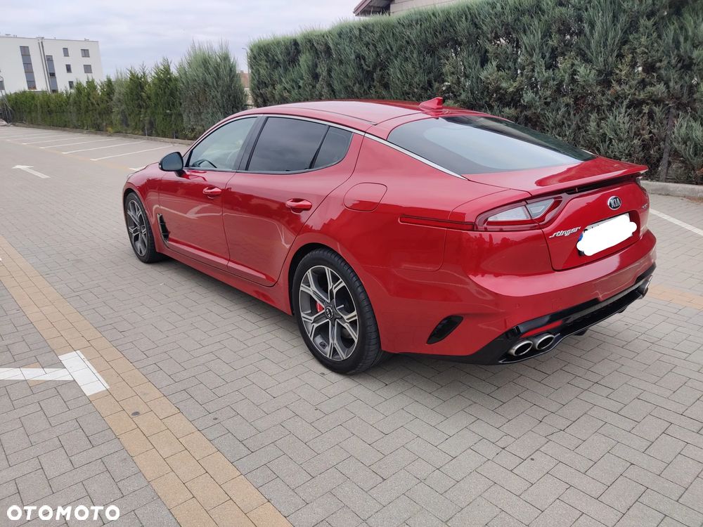 Kia Stinger - 4