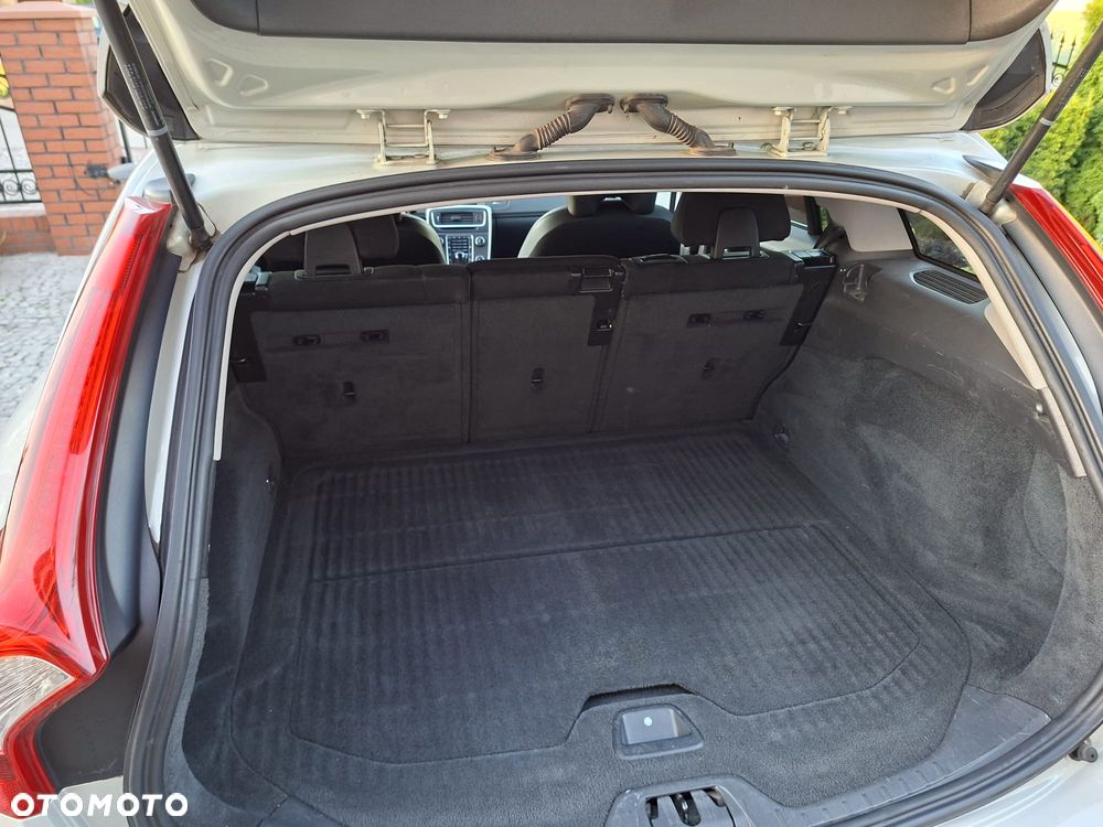 Volvo V60 D2 - 10