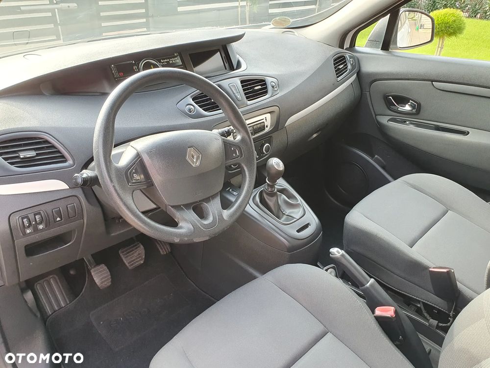 Renault Scenic - 9