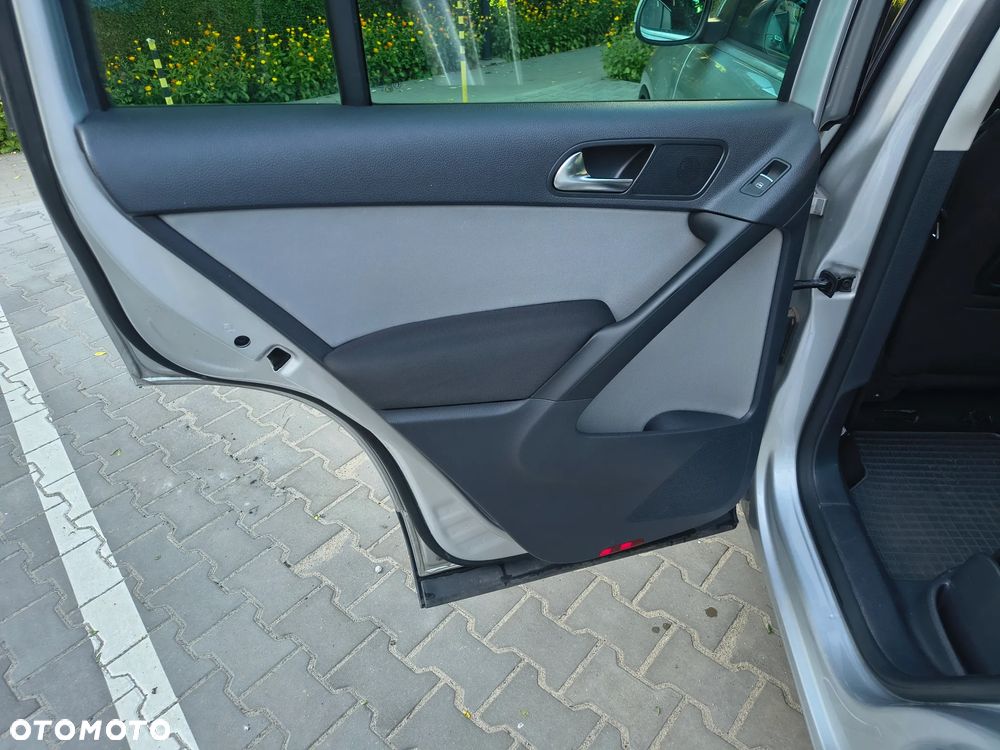 Volkswagen Tiguan 2.0 TDI 4Mot Sport&Style - 8