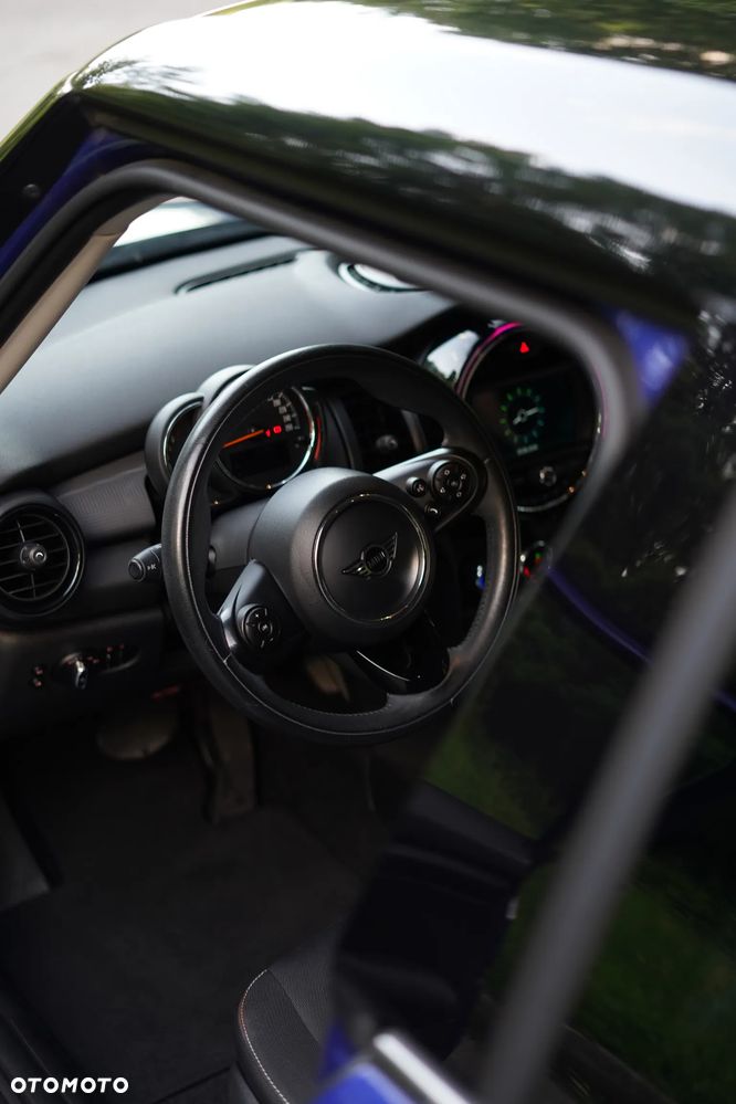 MINI Cooper Standard - 10