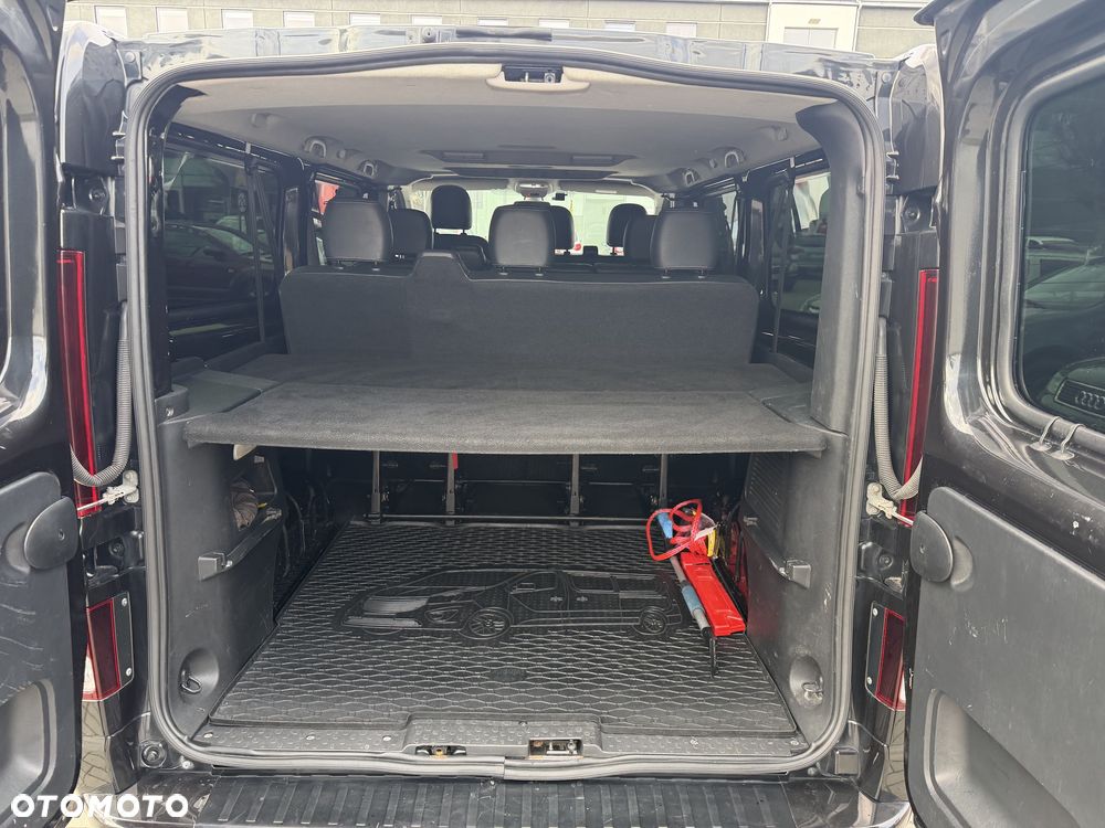 Opel Vivaro - 8