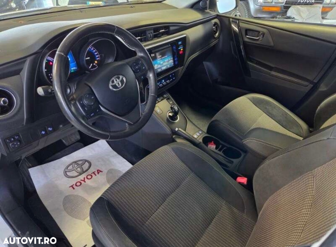 Toyota Auris 1.8 L VVT-i Hybrid Luna - 5