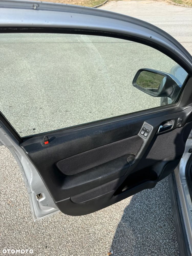 Opel Astra 1.6 16V 100 - 18