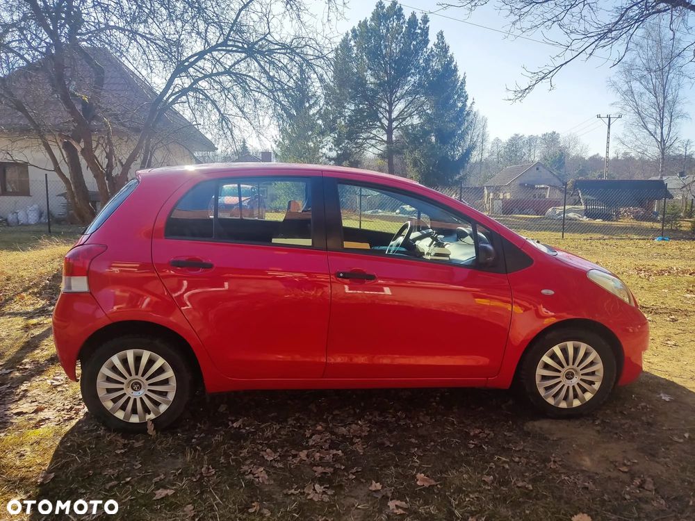 Toyota Yaris 1.33 2010 - 6