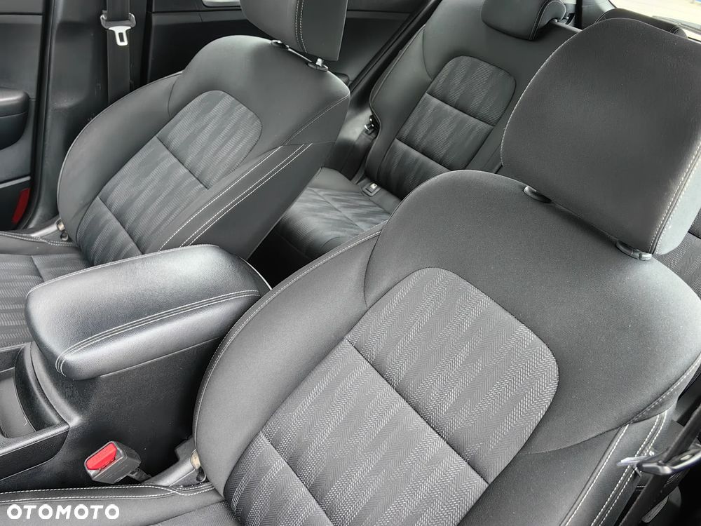 Kia Sportage 1.6 T-GDI L 2WD DCT - 24